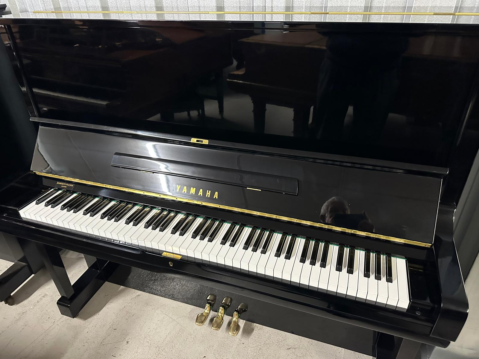 Yamaha U3H