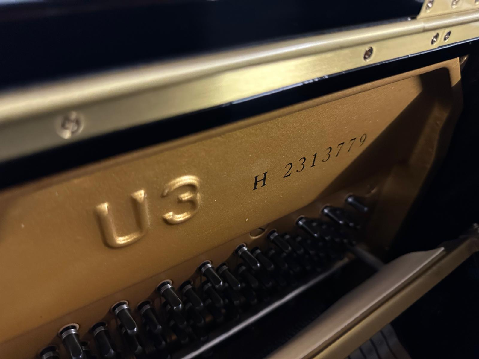 Yamaha U3H upright Piano in BLACK – Gallery image – Roberts Pianos Oxford