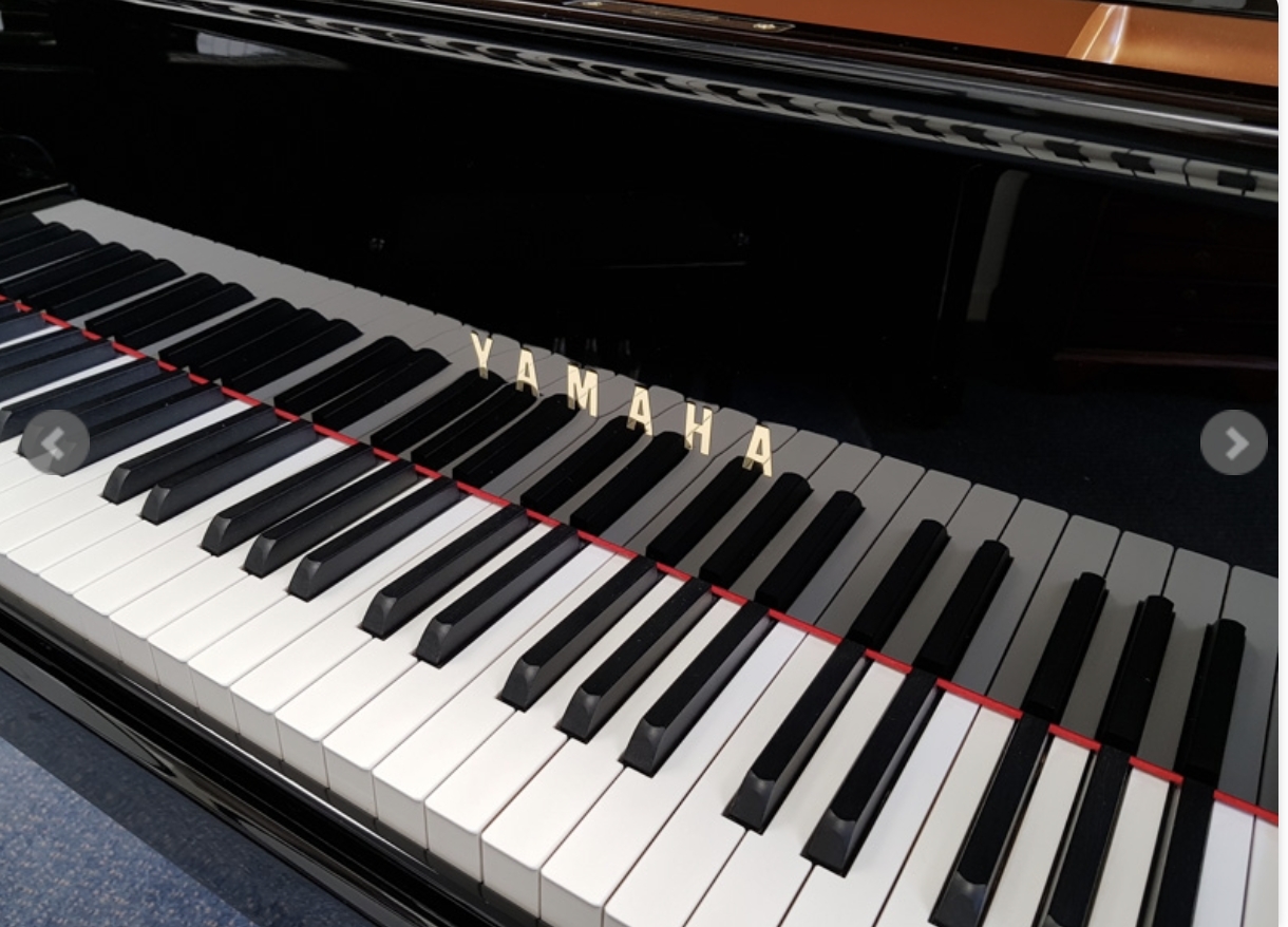 Yamaha S6