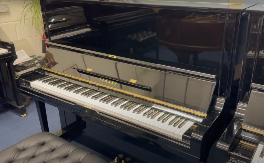 Yamaha U3H upright Piano in black polyester – Featured image – Roberts Pianos Oxford