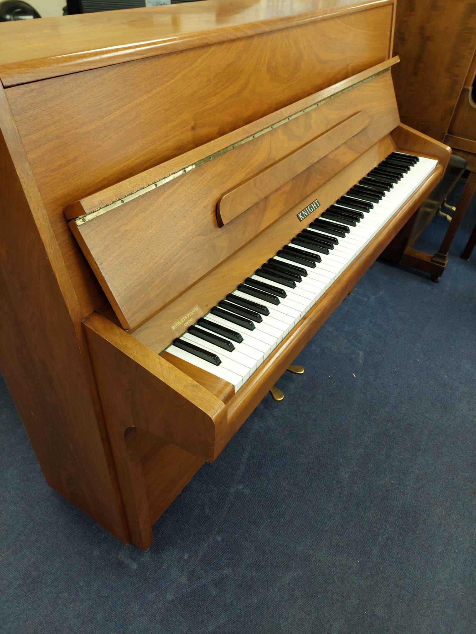Knight K10 Upright Piano in Walnut – Gallery image – Roberts Pianos Oxford
