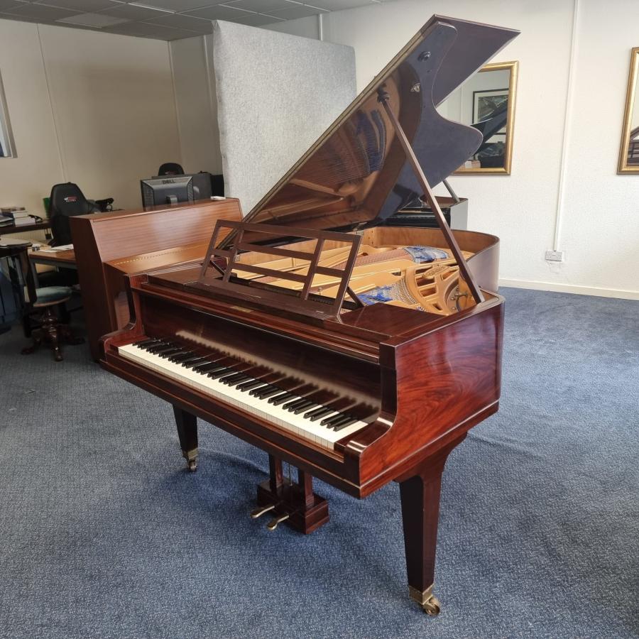 Bluthner Style VIII grand Piano in rosewood – Gallery image – Roberts Pianos Oxford