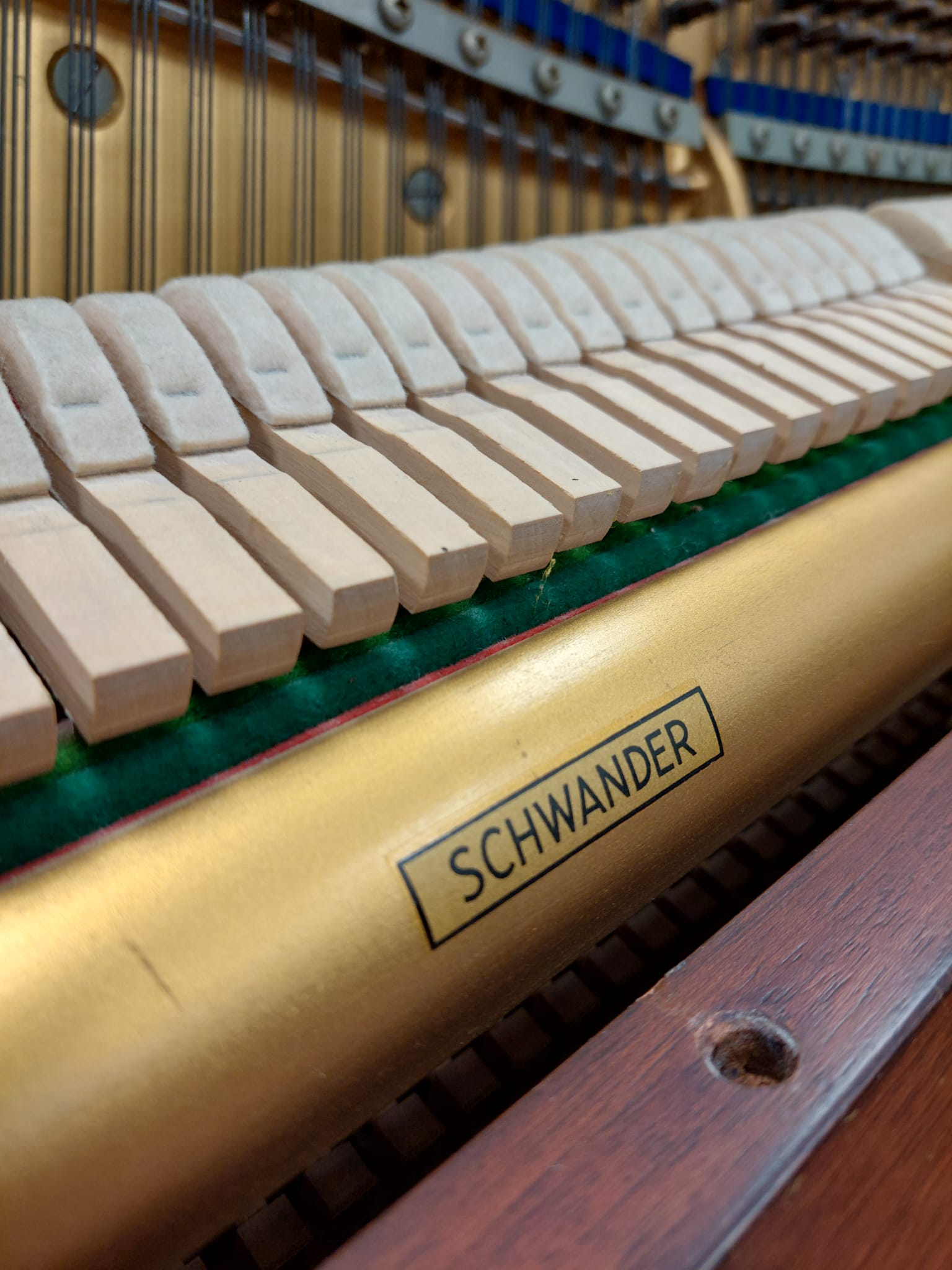 Welmar in Mahogany – Gallery image – Roberts Pianos Oxford