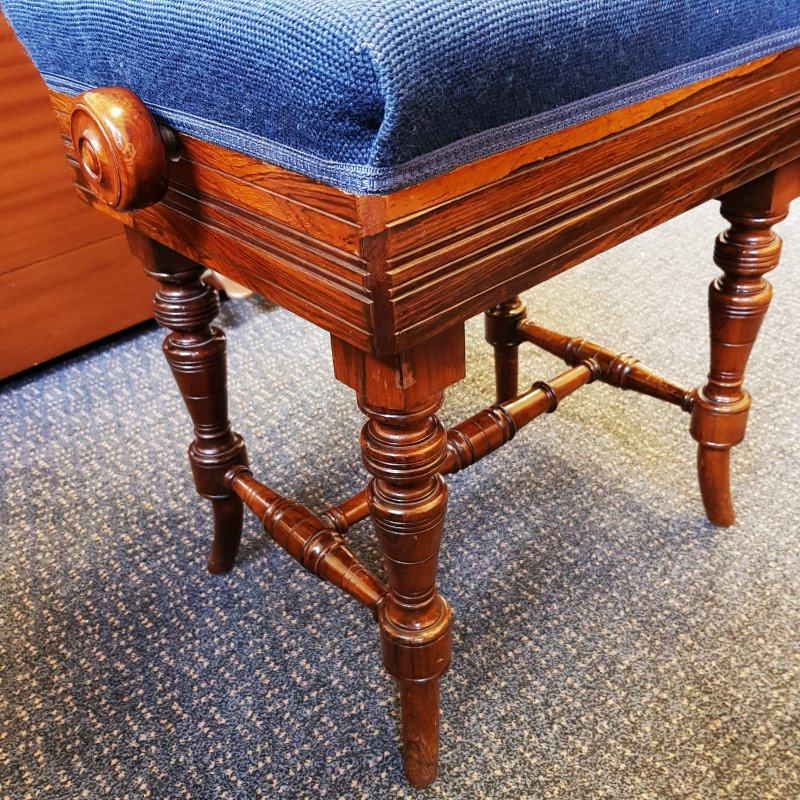 Hidrau Toledo Stool Stool Piano – Featured image – Roberts Pianos Oxford