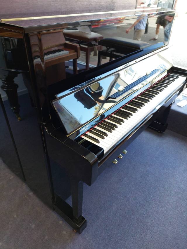 Yamaha U1H Upright Piano in Black Polyester – Inventory thumbnail – Roberts Pianos Oxford