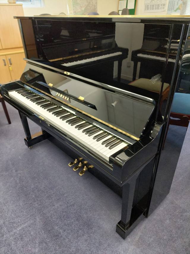 Yamaha U3H Upright Piano in Black Polyester – Inventory thumbnail – Roberts Pianos Oxford