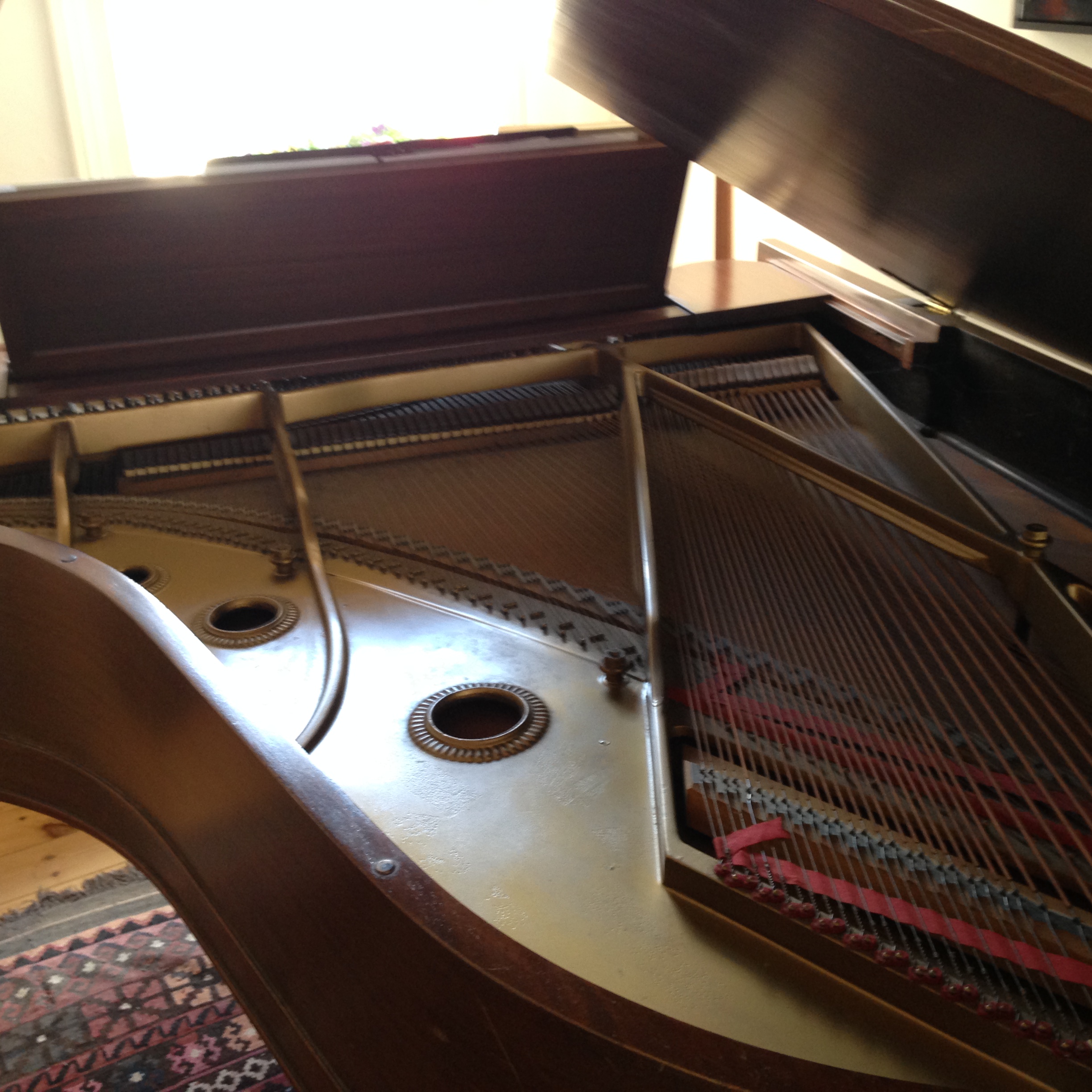 Baldwin grand piano soundboard