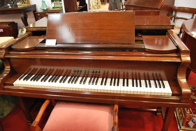 Strohmenger & Sons piano