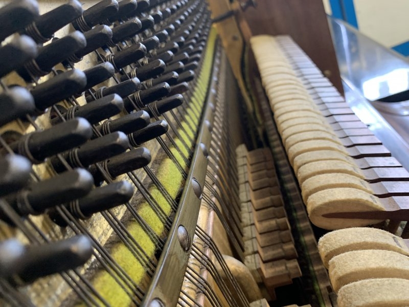 Sold Kaps piano