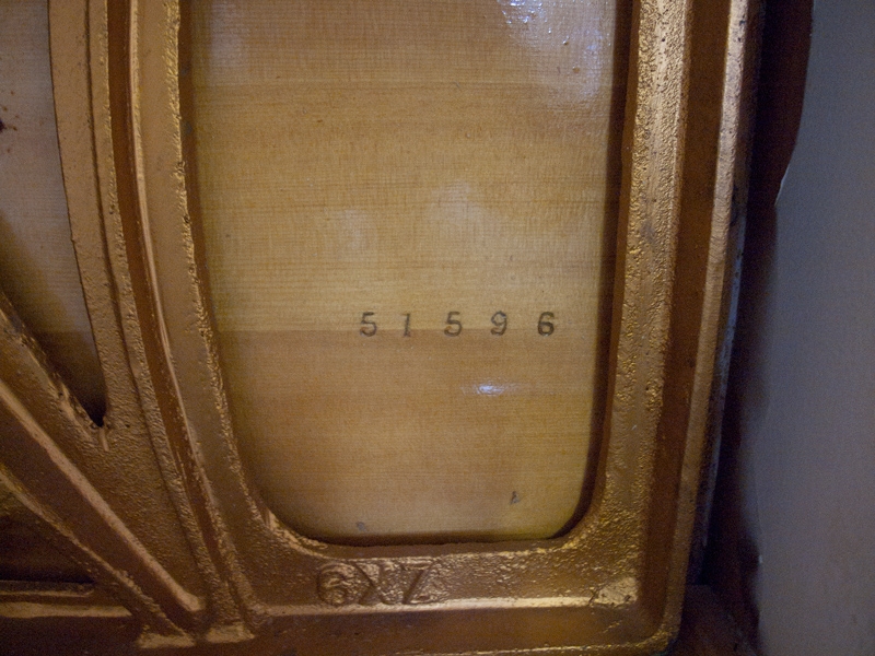 Sold Zender piano