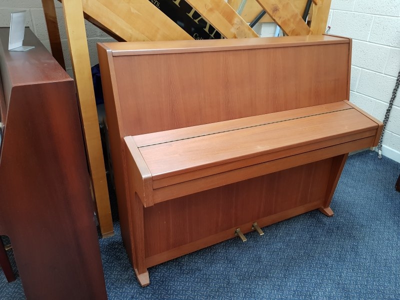 Sold Zender piano