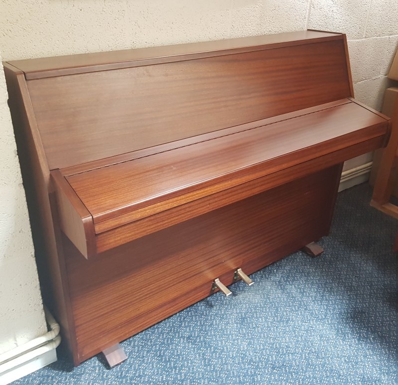 Sold Zender piano