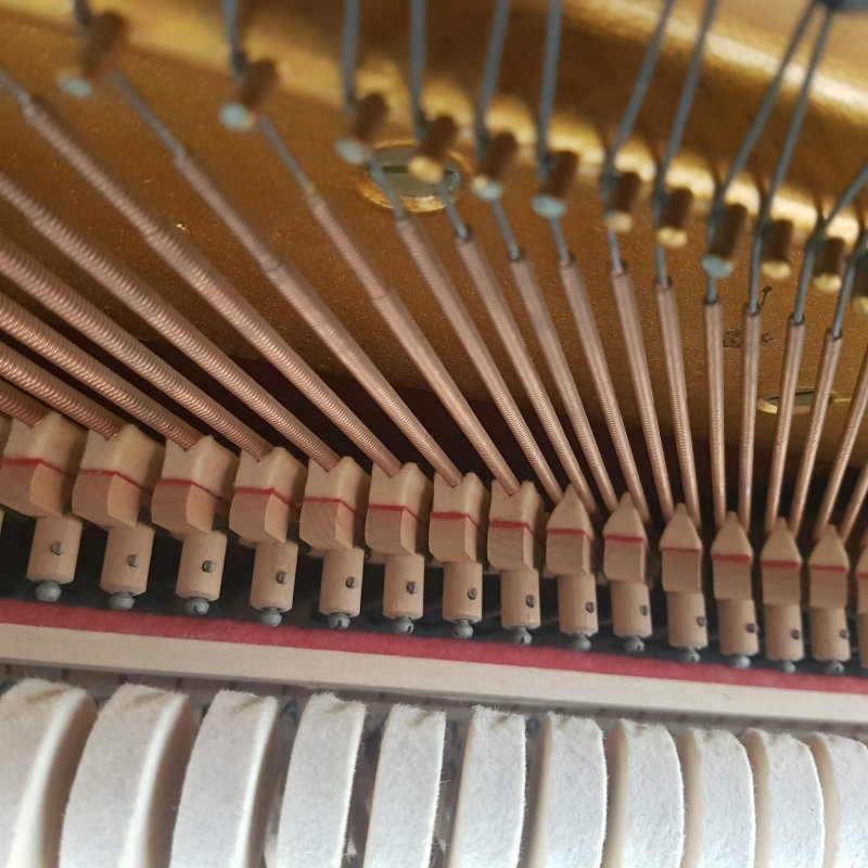 Sold Zender piano