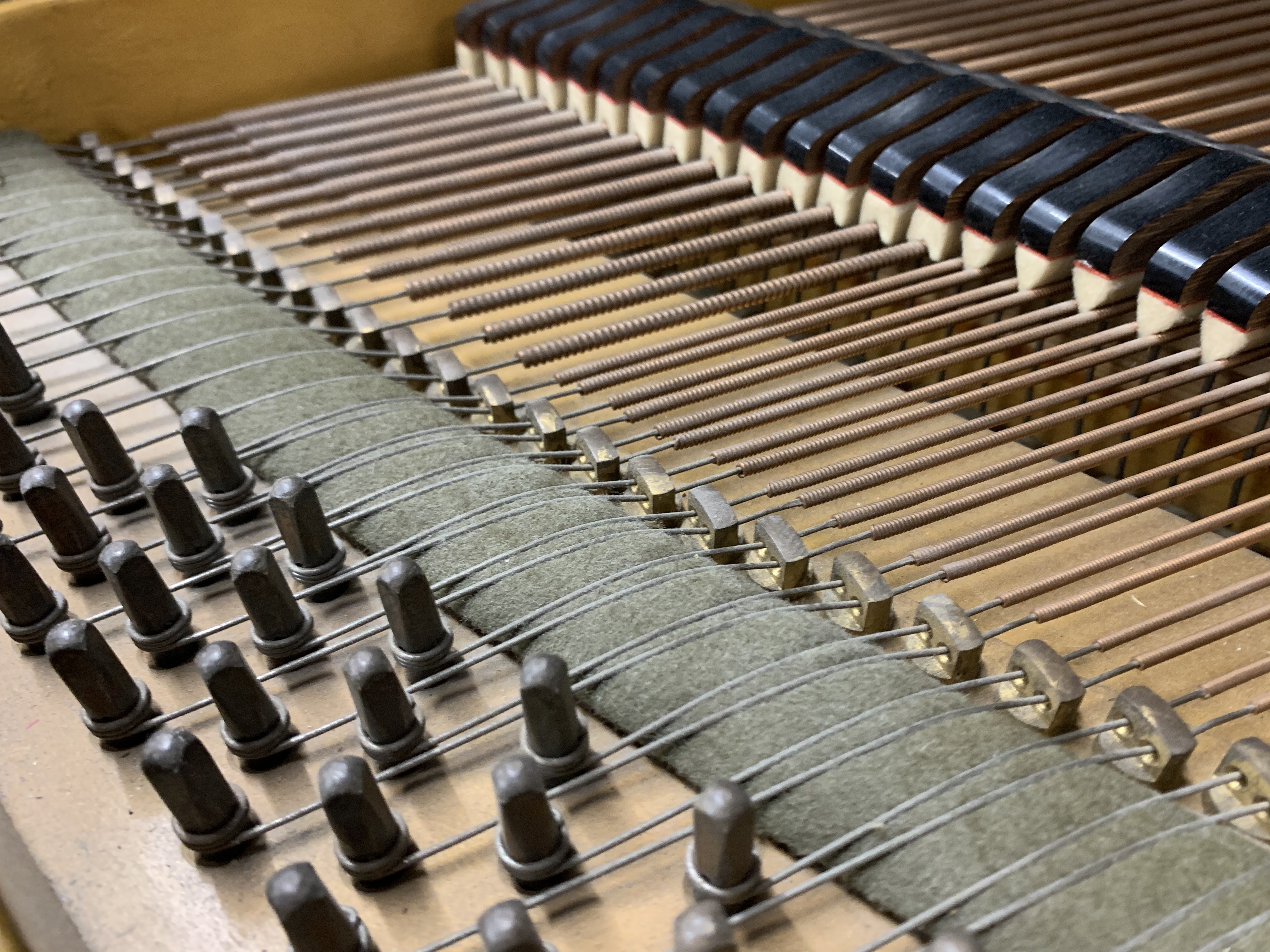 Sold Gors & Kallmann piano