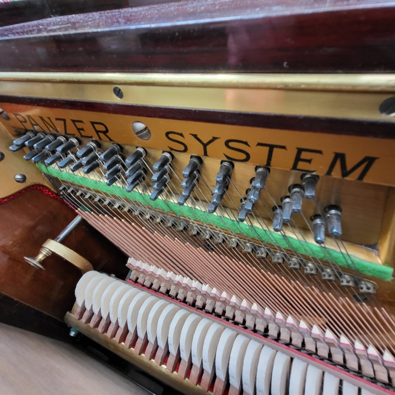 Sold Kaps piano
