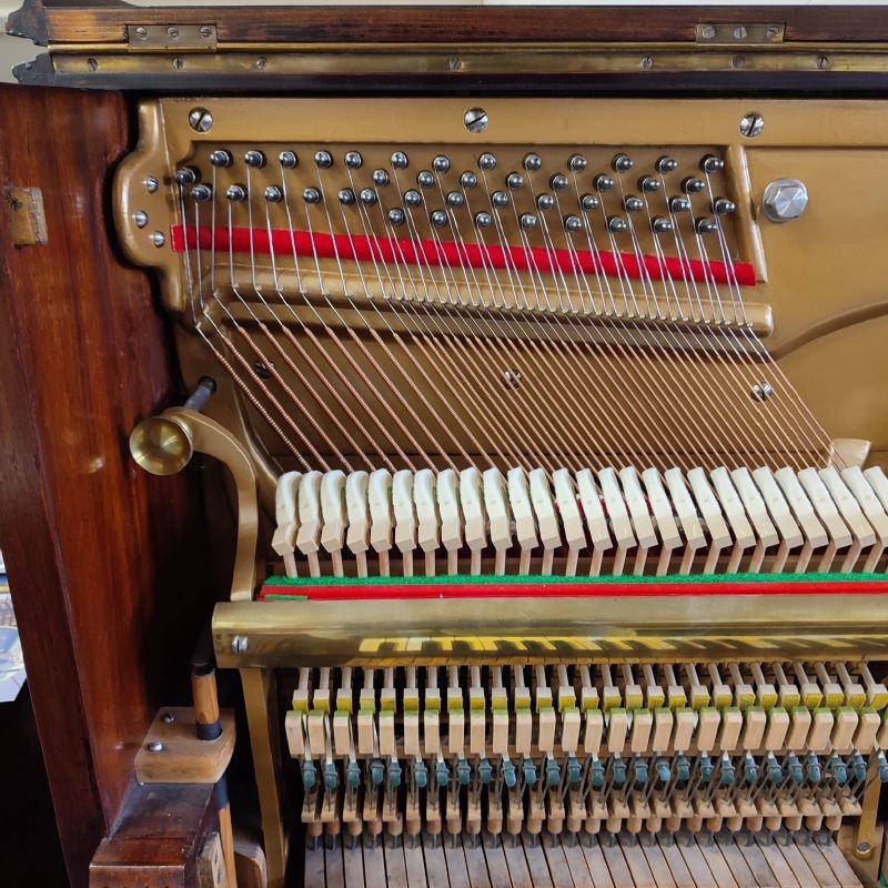 Sold Kaps piano