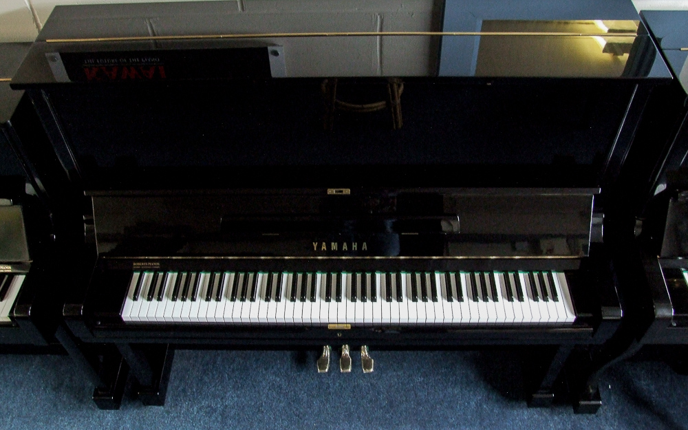 Used Yamaha U3H upright piano